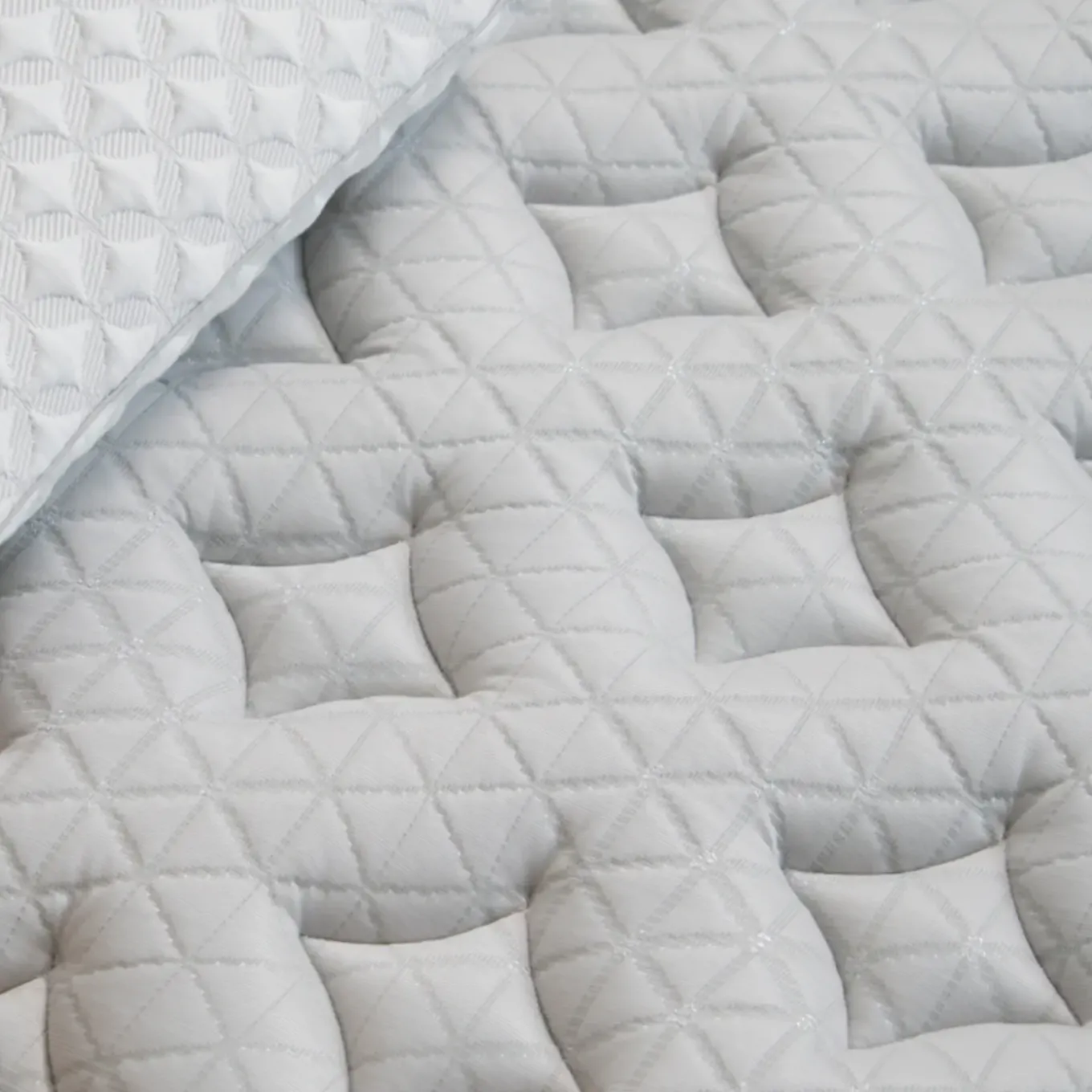 Helix Midnight Luxe Eastern King Matttress