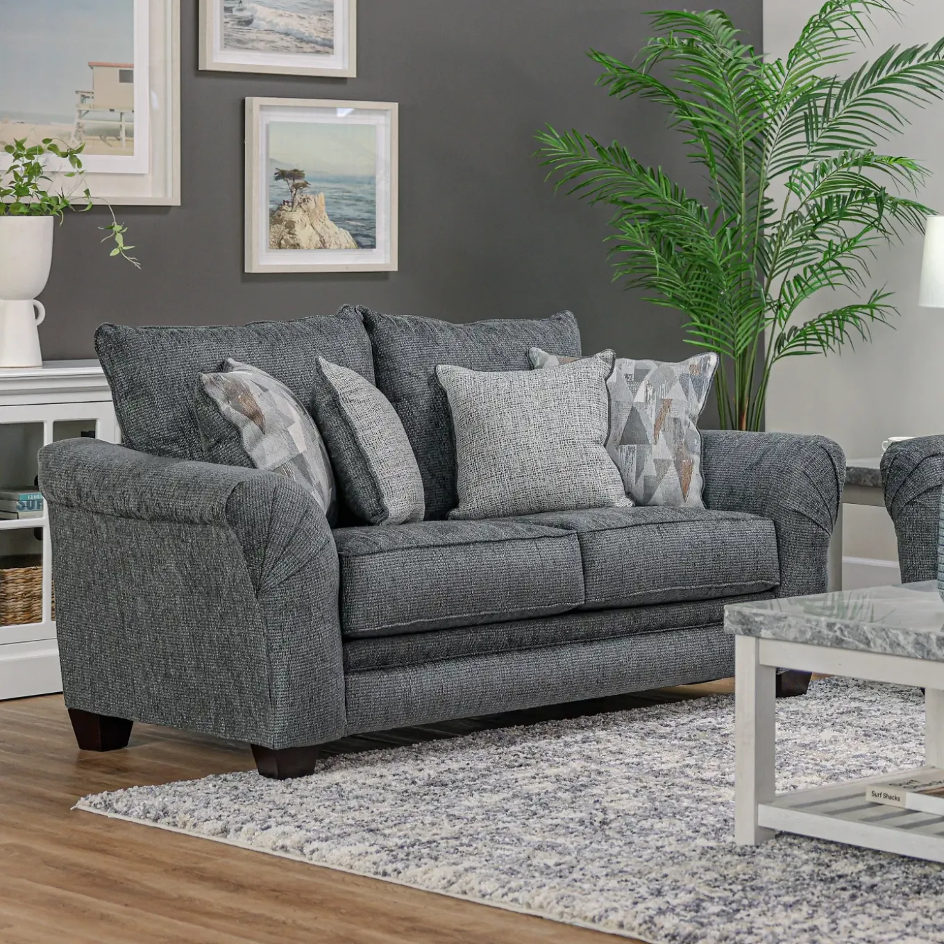 Relay Loveseat