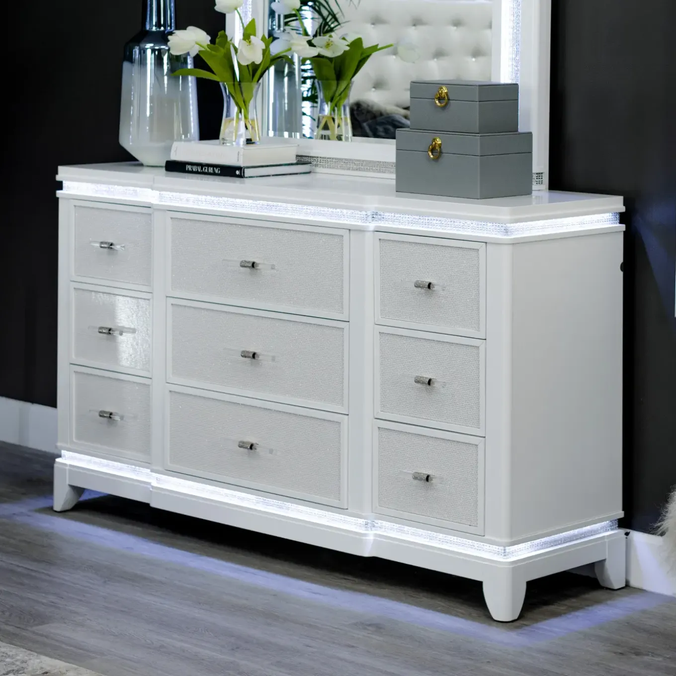 Stardust Dresser